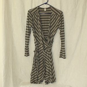 L-  OLd Navy Striped cover up